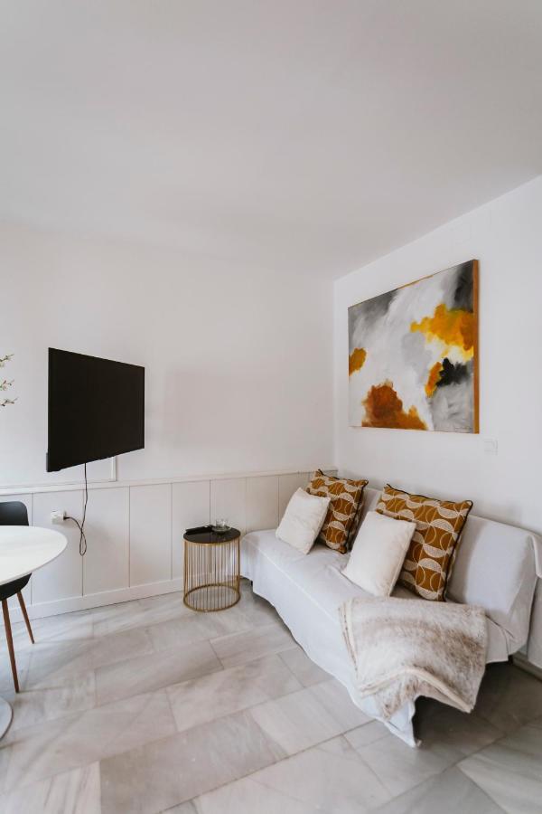شقة Complete Studio With Terrace - 1Bth- La Giralda إشبيلية المظهر الخارجي الصورة